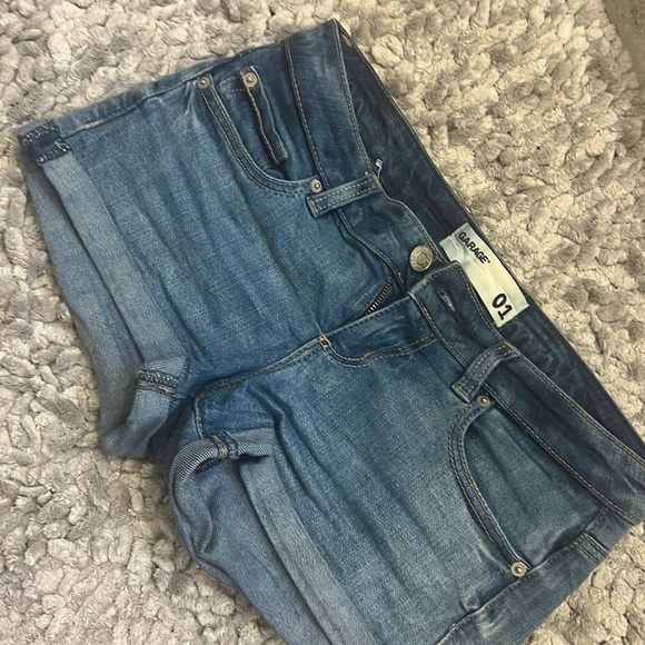 GARAGE Low Waisted Denim Shorts - Picture 1 of 3